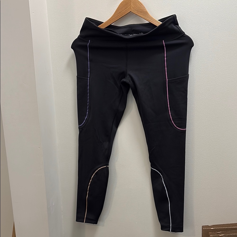 Outdoor Voices FrostKnit 7/8 leggings, size medium